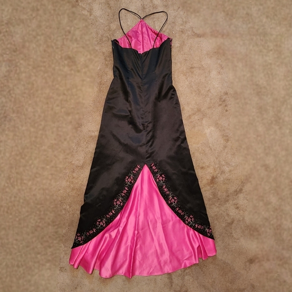 Morgan & Co. Black & Pink Formal Dress - Picture 6 of 7